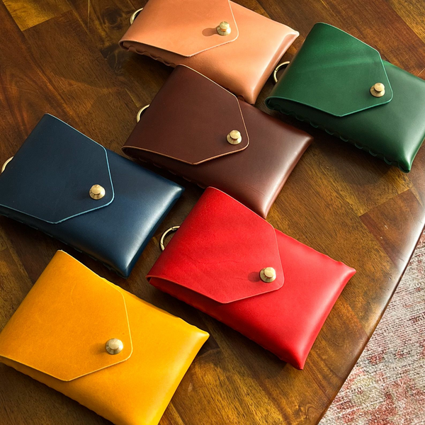 closeup of the color options of the capsule mini bag | modjul quality leather handbag